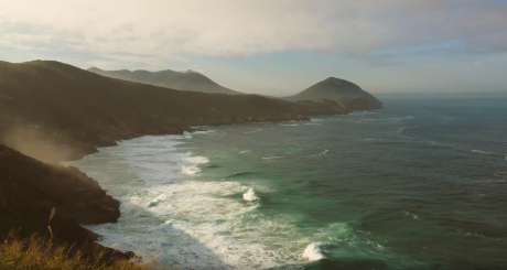 海边海浪拍打着山石_视频素材下载_MP4格式_3840X2160像素-冲击,山石,山体-作品编号:2025031808503883-志设-zs9.com