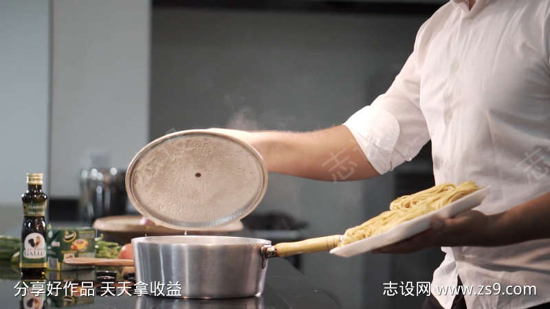 烹饪意大利面