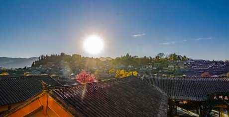 云南丽江冬季观景台日落古城_视频素材下载_MP4格式_2101X1080像素-古城,冬季,观景台-作品编号:2025032218574325-志设-zs9.com