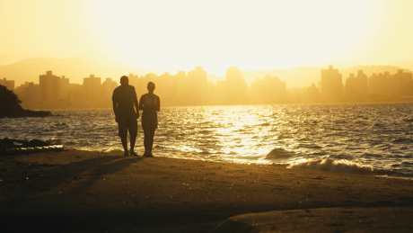 夕阳海边人逛_视频素材下载_MP4格式_3840X2160像素-旅游出行,企业宣传,人物生活-作品编号:2025101513519870-志·设˲͓͕͔͐͑͗ٚٛٙ网