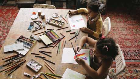 外国小孩画画_视频素材下载_MP4格式_3840X2160像素-艺术,作画,画画-作品编号:2025102008449355-志˲͓͕͔͐͑͗ٚٛٙ设.网