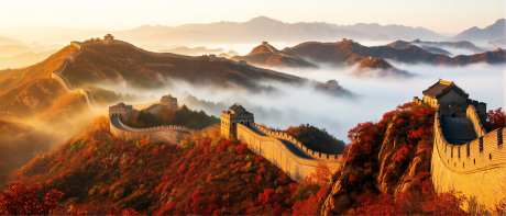 秋日晨曦长城蜿蜒山峦_AI图片下载_采样_4094X1756像素-秋日,晨曦,长城-作品编号:2026011011554222-志.设ˉ网